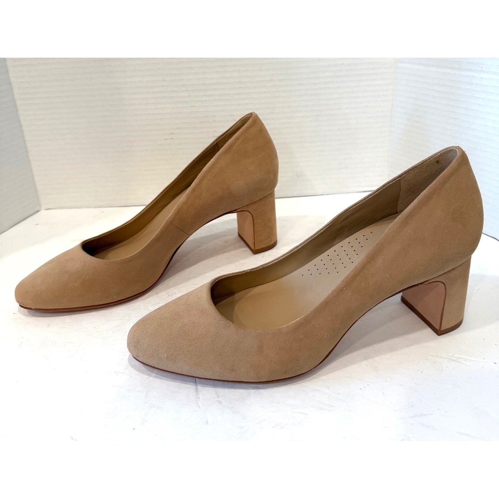 NWT Antonio Melani Tan Suede Block Heel Pumps  Almond Toe Mid Heel Shoes 8M